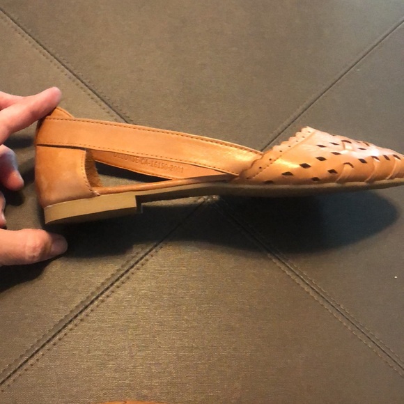 These are the cutest little slip ons! Soft, stylish, and made by Spring Step! - Picture 3 of 7